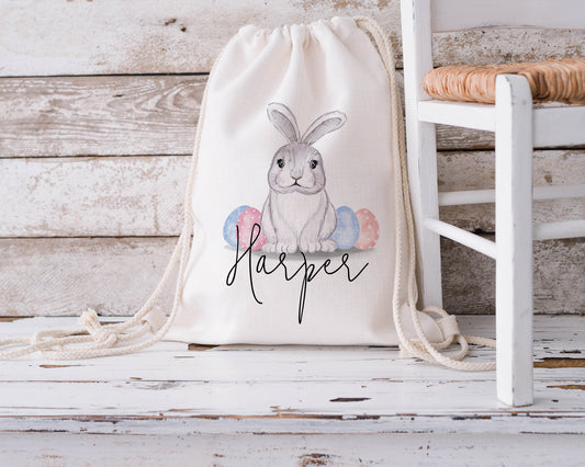 Unique personalised Easter bunny drawstring sack featuring a cute rabbit illustration and the name “Harper” – a thoughtful and charming gift idea for children, perfect for Easter treats or egg hunts.