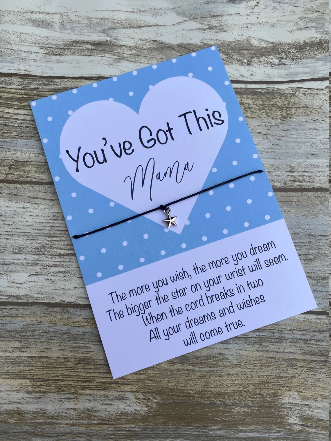 A You've got this Mama wish bracelet with a silver-plated Tibetan charm, presented on an A6 card.