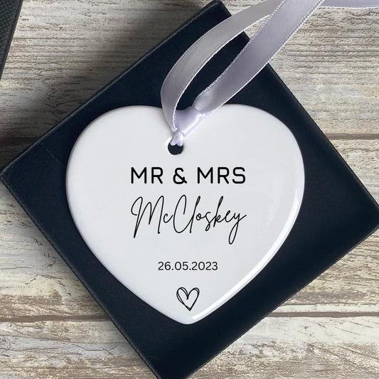 Wedding Ornament - Personalised Wedding Day Gifts - Mr and Mrs Gifts - Couple Anniversary Gift - First Christmas Married